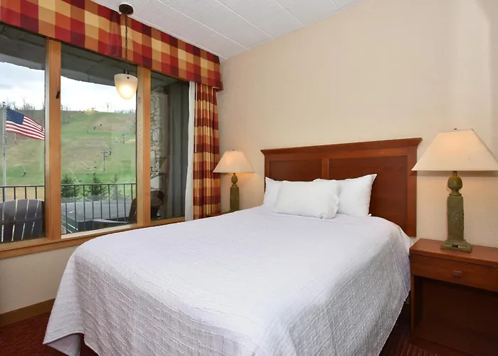 Slopeside Hotel By Seven Springs Resort